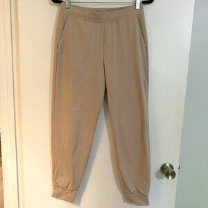 Uniqlo AIRism khaki colored sweat pants (New without tags)